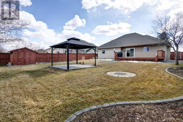 104 1 Avenue Se, House detached with 5 bedrooms, 3 bathrooms and 4 parking in Rocky View County AB | Image 27