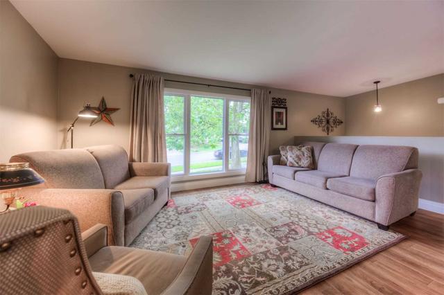 155 Johanna Dr, House detached with 2 bedrooms, 2 bathrooms and 5 parking in Cambridge ON | Image 37