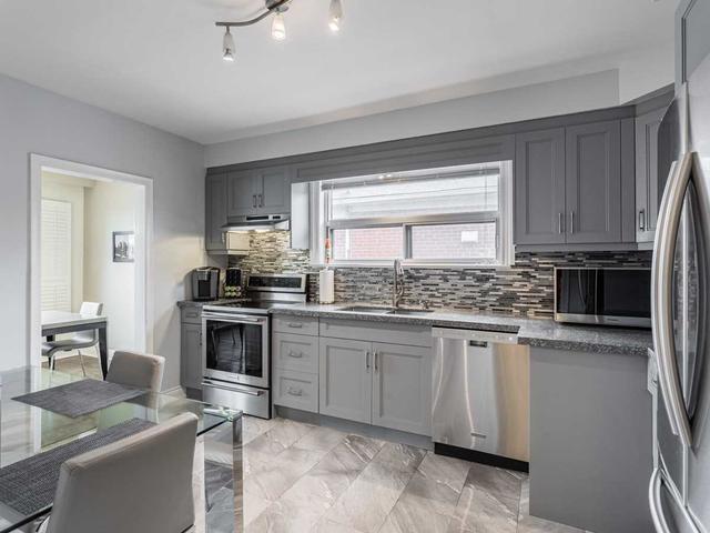 178 Brighton Ave, House detached with 3 bedrooms, 2 bathrooms and 4 parking in Toronto ON | Image 3