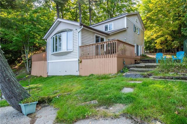 1124 Otter Point Lane, House detached with 3 bedrooms, 2 bathrooms and 5 parking in South Frontenac ON | Image 45