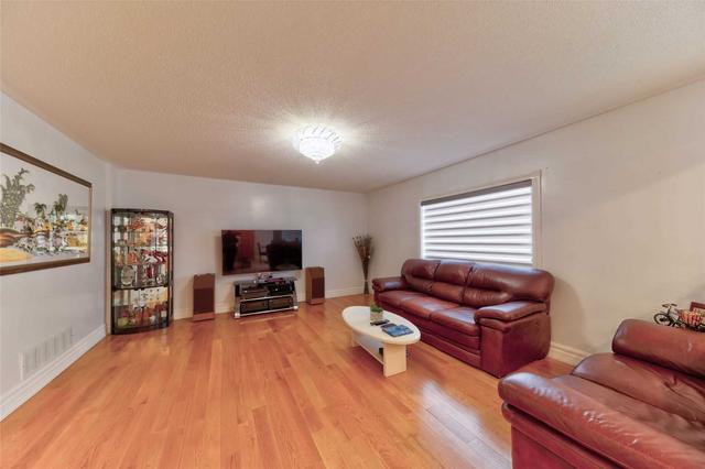 15 Chiara Dr, House detached with 3 bedrooms, 4 bathrooms and 6 parking in Vaughan ON | Image 36