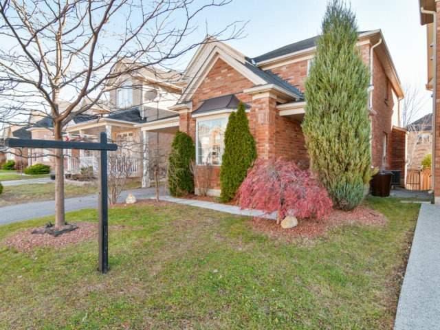1187 Barr Cres, House detached with 4 bedrooms, 3 bathrooms and 2 parking in Milton ON | Image 3