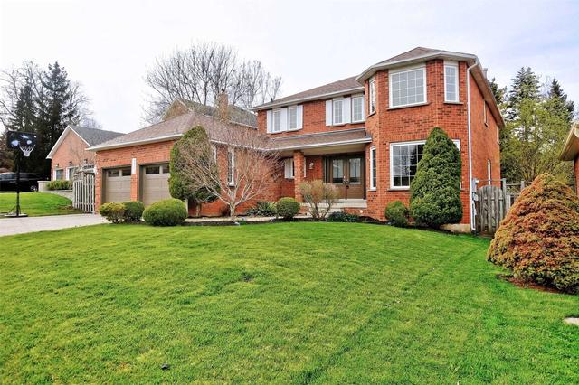 360 Kennedy St W, House detached with 4 bedrooms, 3 bathrooms and 4 parking in Aurora ON | Image 1