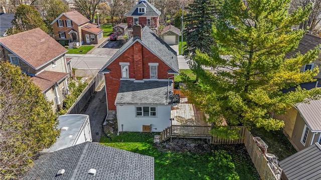 600 8th Avenue, House detached with 3 bedrooms, 2 bathrooms and 7 parking in Hanover ON | Image 42