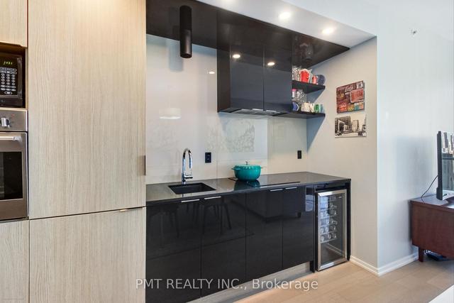 3101 - 70 Temperance St, Condo with 2 bedrooms, 2 bathrooms and 0 parking in Toronto ON | Image 3