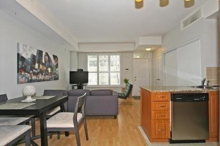 Th19 - 88 Carr St, Townhouse with 2 bedrooms, 2 bathrooms and 1 parking in Toronto ON | Image 4