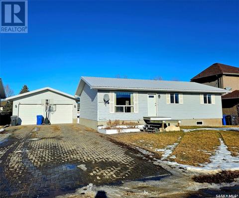 11 Arcola Place, Carlyle, SK, S0C0R0 | Card Image