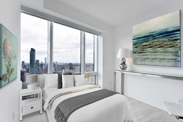 lph11 - 197 Yonge St, Condo with 2 bedrooms, 2 bathrooms and 1 parking in Toronto ON | Image 5