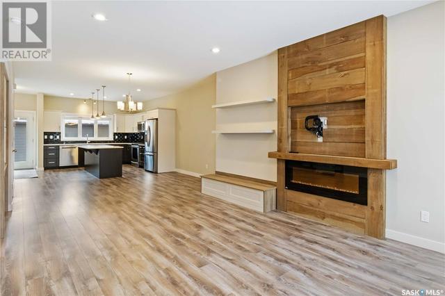 120 3rd Street E, House semidetached with 4 bedrooms, 4 bathrooms and null parking in Saskatoon SK | Image 3