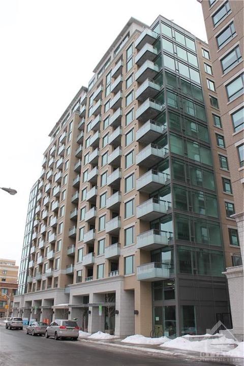 506 - 238 Besserer Street, Condo with 2 bedrooms, 2 bathrooms and null parking in Ottawa ON | Card Image