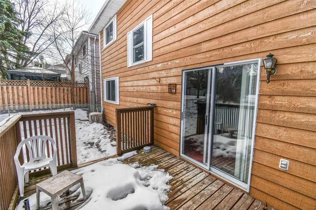 23 Elizabeth St, House detached with 3 bedrooms, 3 bathrooms and 3 parking in Barrie ON | Image 22