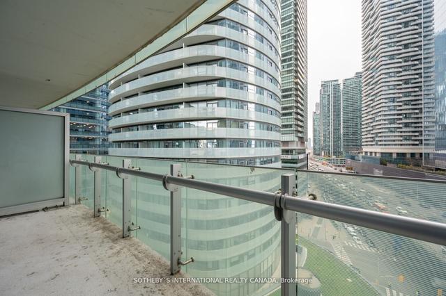 911 - 12 York St, Condo with 1 bedrooms, 1 bathrooms and 0 parking in Toronto ON | Image 18