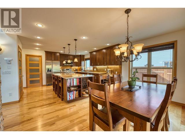 7390 Fintry Delta Road, House detached with 3 bedrooms, 3 bathrooms and 8 parking in Central Okanagan West BC | Image 11