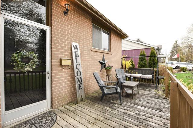 108 Robinwood Cres, House detached with 2 bedrooms, 1 bathrooms and 4 parking in Milton ON | Image 31