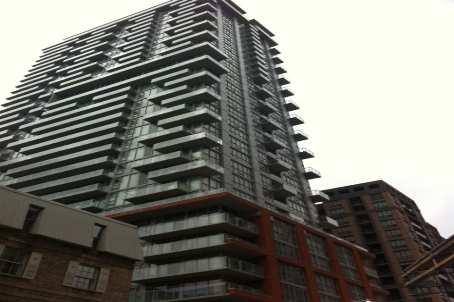 1003 - 126 Simcoe St, Condo with 2 bedrooms, 2 bathrooms and 1 parking in Toronto ON | Image 1