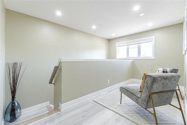 473 Avens Street, House semidetached with 3 bedrooms, 2 bathrooms and 3 parking in Waterloo ON | Image 11