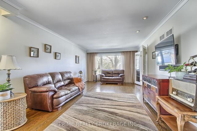 16 Shenstone Rd, House detached with 4 bedrooms, 4 bathrooms and 4 parking in Toronto ON | Image 34