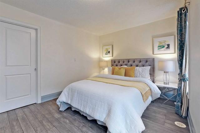 th19 - 7 Oakburn Cres, Townhouse with 3 bedrooms, 3 bathrooms and 2 parking in Toronto ON | Image 10