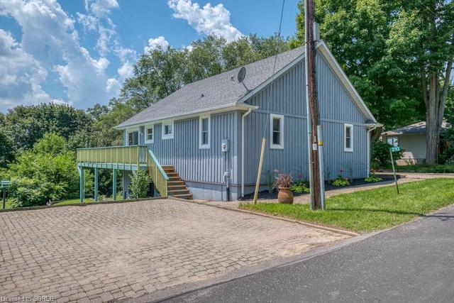 210 Hillside Avenue, House detached with 3 bedrooms, 2 bathrooms and null parking in Norfolk County ON | Image 4