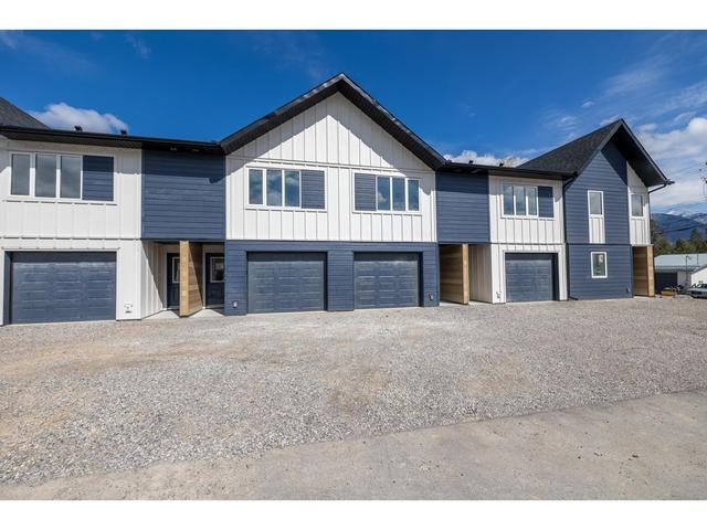 1 - 1311 Westside Park Drive, House attached with 3 bedrooms, 3 bathrooms and null parking in Invermere BC | Image 13