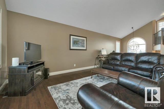 303 Parkglen Cl, House detached with 5 bedrooms, 3 bathrooms and null parking in Wetaskiwin AB | Image 10