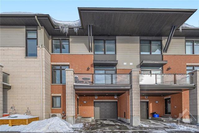 218 Chaperal Private, Townhouse with 2 bedrooms, 3 bathrooms and 2 parking in Ottawa ON | Image 2