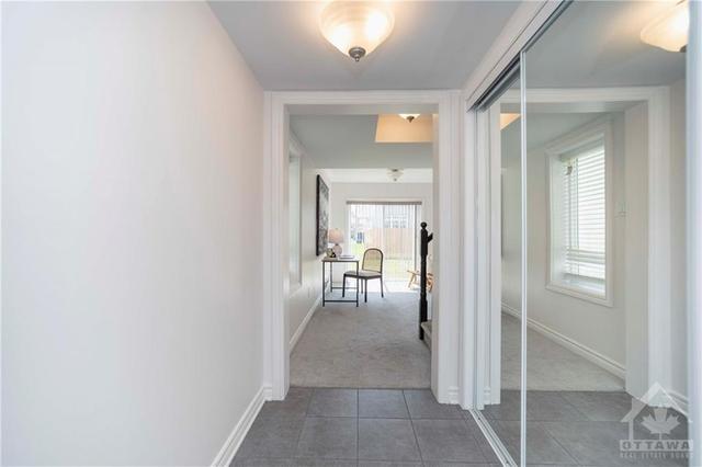 108 Gelderland Private, Townhouse with 3 bedrooms, 3 bathrooms and 2 parking in Ottawa ON | Image 3