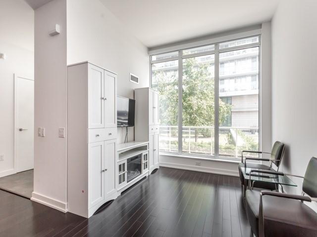 Th16 - 121 Mcmahon Dr, Townhouse with 3 bedrooms, 4 bathrooms and 1 parking in Toronto ON | Image 5
