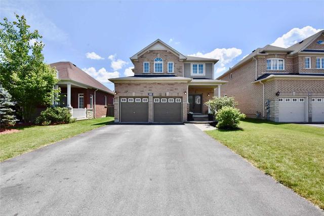 65 Westminster Circ, House detached with 4 bedrooms, 3 bathrooms and 4 parking in Barrie ON | Image 1