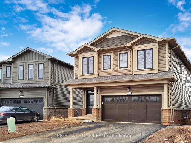 51 Starfire Cres, House detached with 4 bedrooms, 3 bathrooms and 4 parking in Hamilton ON | Image 12