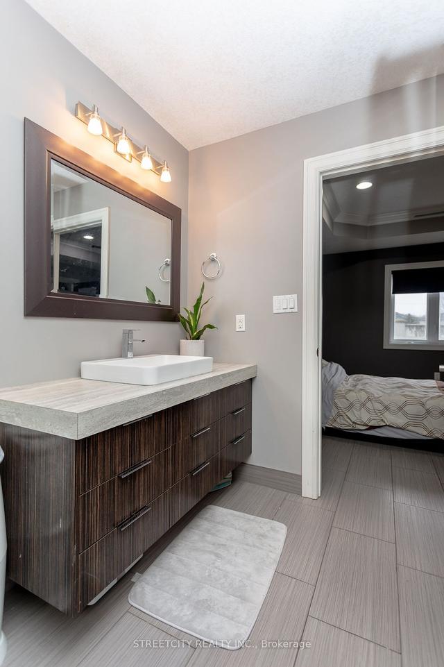 9 - 1430 Highbury Ave, Condo with 4 bedrooms, 3 bathrooms and 4 parking in London ON | Image 9