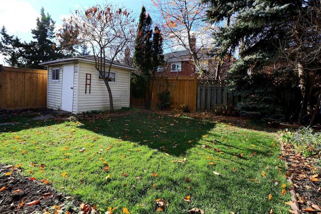 138 Marlott Rd, House detached with 3 bedrooms, 3 bathrooms and 5 parking in Vaughan ON | Image 26