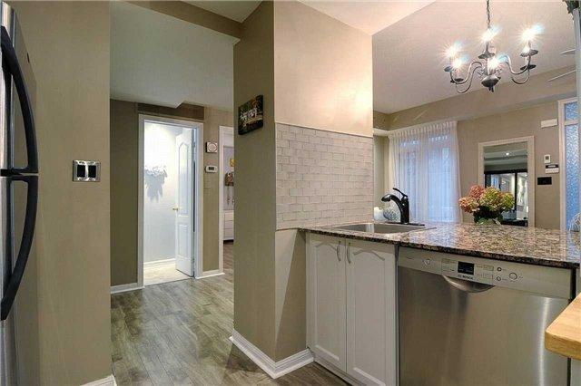 th 22 - 78 Carr St, Townhouse with 2 bedrooms, 2 bathrooms and 1 parking in Toronto ON | Image 10