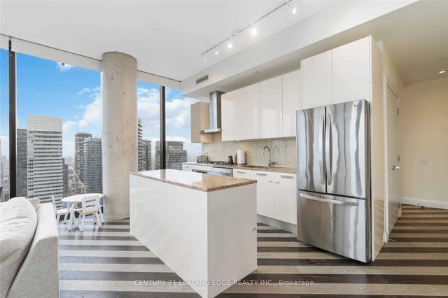 4004 - 224 King St W, Condo with 2 bedrooms, 2 bathrooms and 1 parking in Toronto ON | Image 23