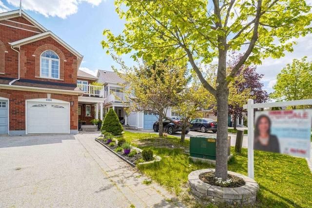 6980 Elliott Parliament St, House semidetached with 3 bedrooms, 3 bathrooms and 3 parking in Mississauga ON | Image 12