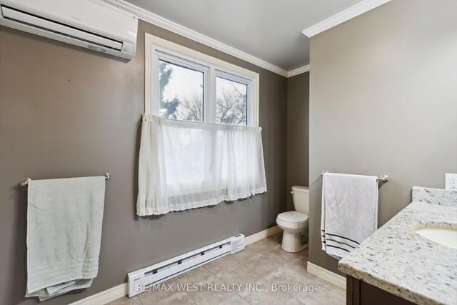 540 Wellington Ave S, House detached with 5 bedrooms, 3 bathrooms and 5 parking in North Perth ON | Image 10