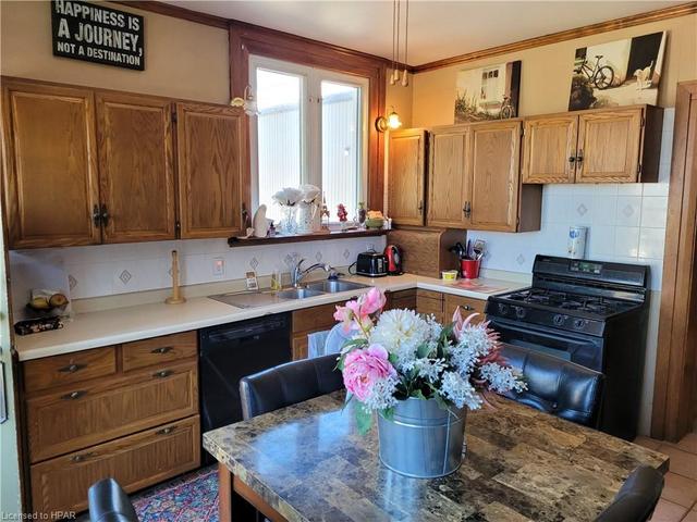 158 Cambria Road N, House detached with 5 bedrooms, 3 bathrooms and 3 parking in Goderich ON | Image 14