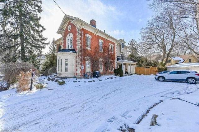 102 Eramosa Rd, House detached with 7 bedrooms, 8 bathrooms and 10 parking in Guelph ON | Image 12