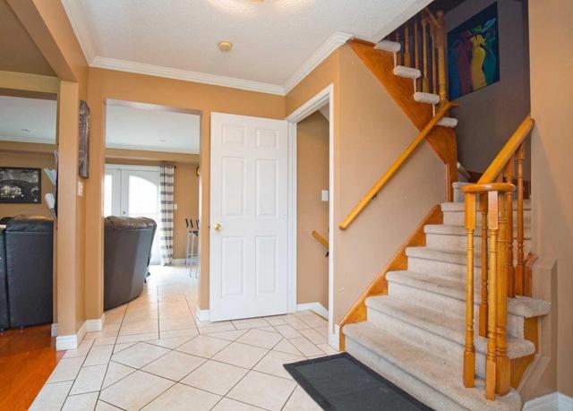 7267 Aldercrest Dr, House detached with 3 bedrooms, 3 bathrooms and 2 parking in Mississauga ON | Image 4