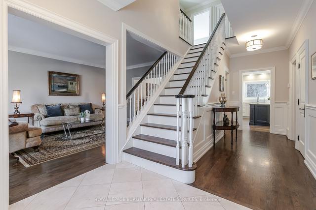 2312 Hoover Crt, House detached with 5 bedrooms, 4 bathrooms and 6 parking in Burlington ON | Image 11