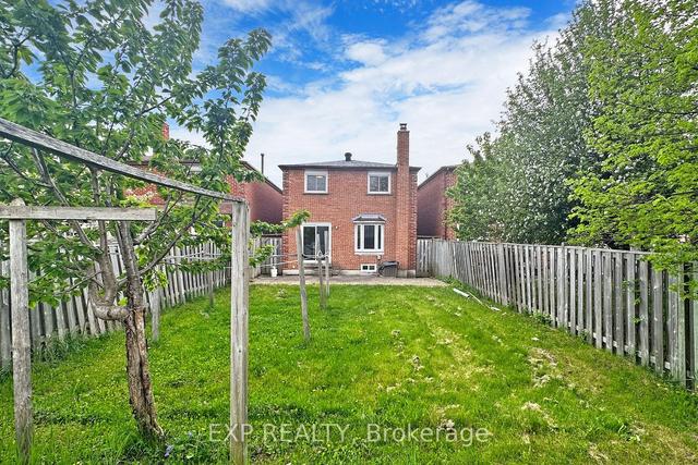 125 Roxanne Cres, House detached with 4 bedrooms, 4 bathrooms and 6 parking in Toronto ON | Image 24