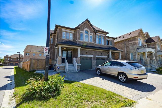 119 Beckett Ave, House semidetached with 4 bedrooms, 3 bathrooms and 3 parking in Markham ON | Card Image