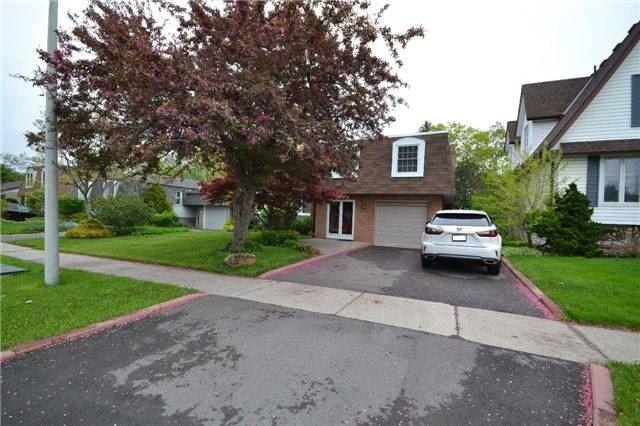 1176 Falgarwood Dr, House detached with 3 bedrooms, 2 bathrooms and 3 parking in Oakville ON | Image 1