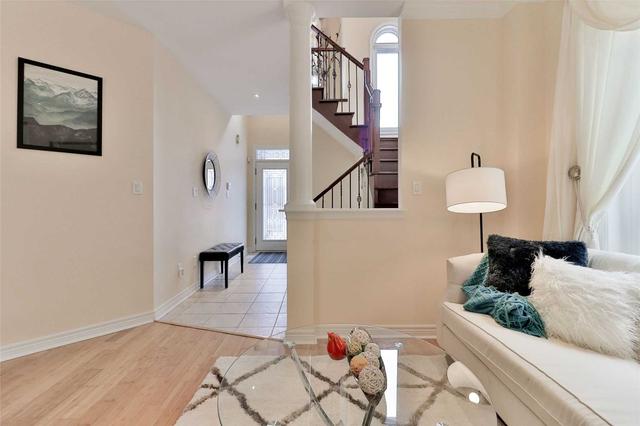 366 Worthington Ave, House detached with 4 bedrooms, 5 bathrooms and 4 parking in Richmond Hill ON | Image 3