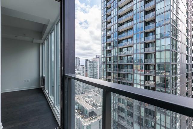 3106 - 115 Blue Jays Way, Condo with 1 bedrooms, 1 bathrooms and 0 parking in Toronto ON | Image 2