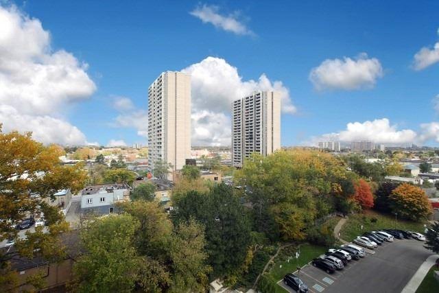 910 - 3 Hickory Tree Rd, Condo with 1 bedrooms, 1 bathrooms and 1 parking in Toronto ON | Image 8