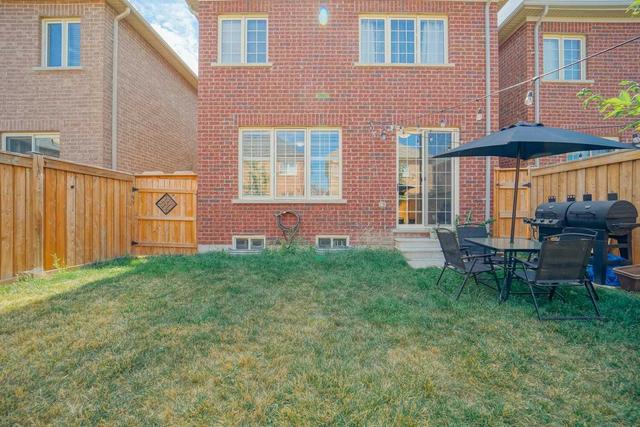 6 Zamek St, House attached with 3 bedrooms, 3 bathrooms and 2 parking in Brampton ON | Image 35