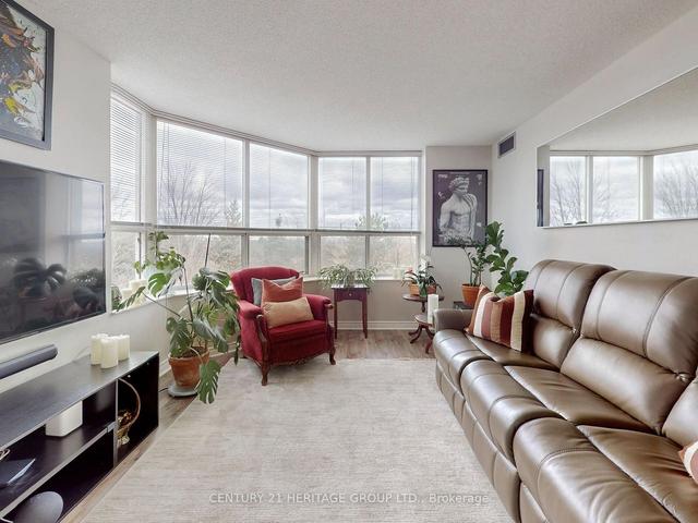 505 - 2200 John St, Condo with 2 bedrooms, 2 bathrooms and 1 parking in Markham ON | Image 3