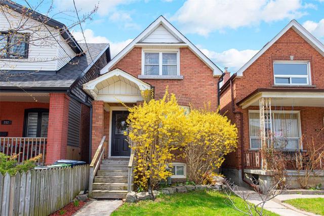 284 Harvie Ave, House detached with 3 bedrooms, 2 bathrooms and 1 parking in Toronto ON | Image 1