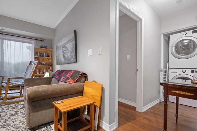 201 - 8 Harris St, Condo with 2 bedrooms, 2 bathrooms and 1 parking in Cambridge ON | Image 4